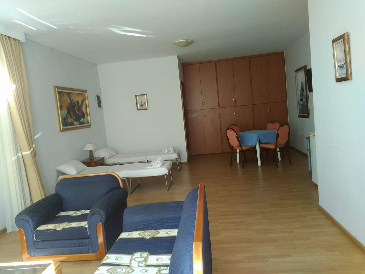 Revis Station Plataria Ξενοδοχείο Εξωτερικό φωτογραφία